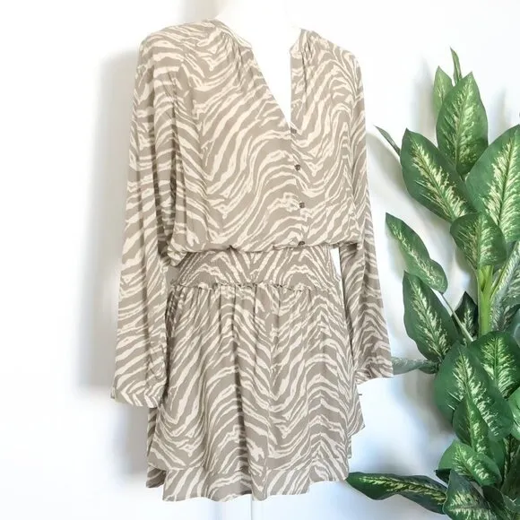 Rails Jasmine Beige Safari Wild Cat‎ Long Sleeve Smocked Waist Mini Dress Small
