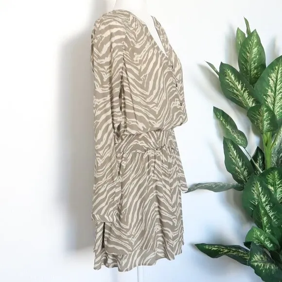 Rails Jasmine Beige Safari Wild Cat‎ Long Sleeve Smocked Waist Mini Dress Small
