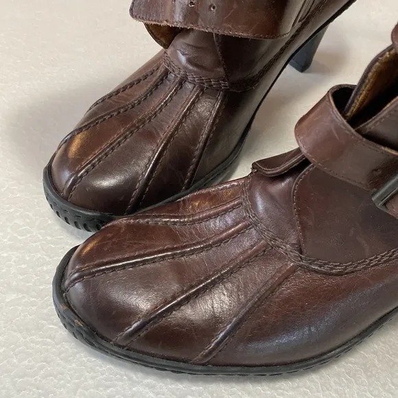 RALPH LAUREN BOOTS SIZE 7.5 B BROWN GENUINE LEATHER FUR TRIM MADE IN ITALY