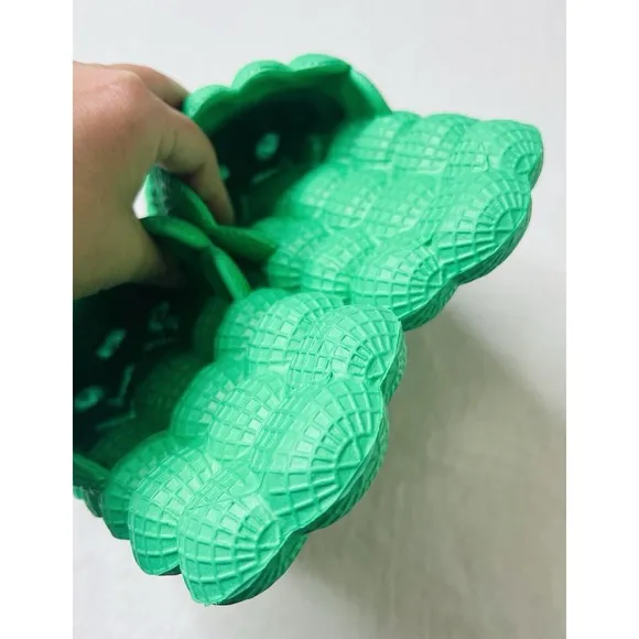 RARE Womens Cushioned Slip On Bubble Green Slides Sandals Slippers Size 5/6
