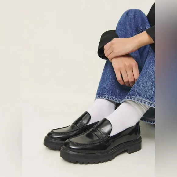 Reformation Agatha Chunky Black Patent Leather Loafers — Womens size 7