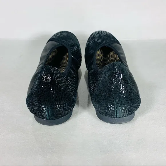 Revere Women’s Nairobi Premium Leather Ballet Flats Size 8M