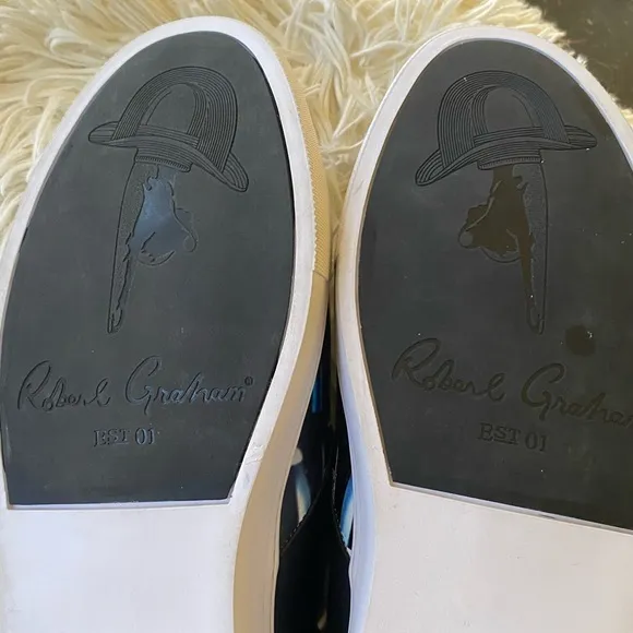 Robert Graham Limestone Wine Bottles Graphic Slip On Loafer Size 13
