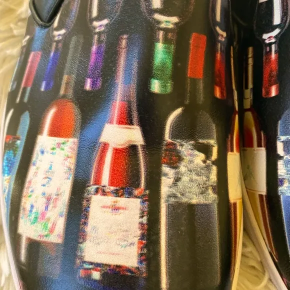 Robert Graham Limestone Wine Bottles Graphic Slip On Loafer Size 13