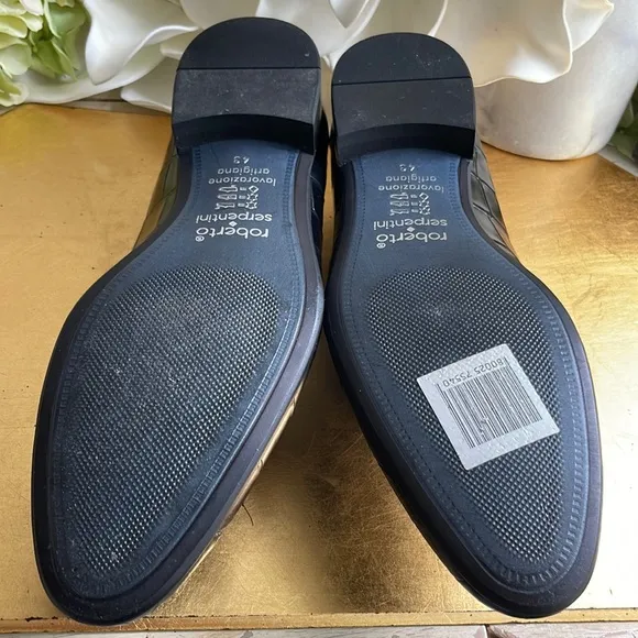 Roberto Serpentini Croc-Embossed Black Leather Loafers | Hardly Worn Onc…