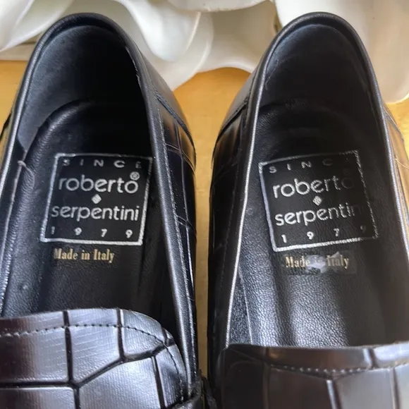 Roberto Serpentini Croc-Embossed Black Leather Loafers | Hardly Worn Onc…