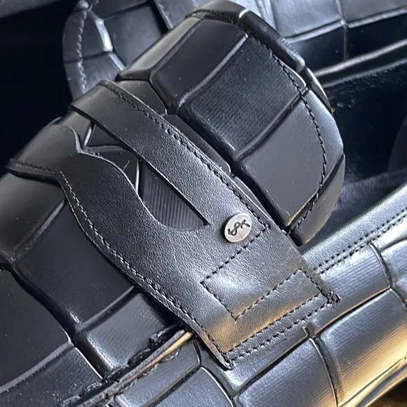 Roberto Serpentini Croc-Embossed Black Leather Loafers | Hardly Worn Onc…