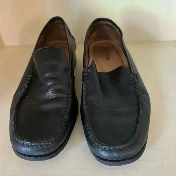 Rockport Men’s black leather loafers size 10