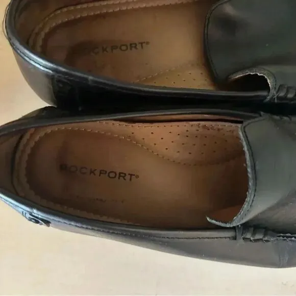 Rockport Men’s black leather loafers size 10
