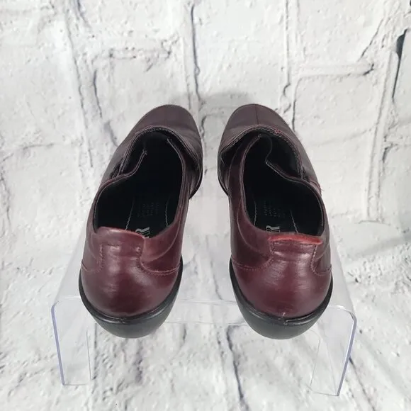 ROMIKA Burgundy Womens Sz 8-8.5 Leather Slip On Loafers Academic Casual Comfort