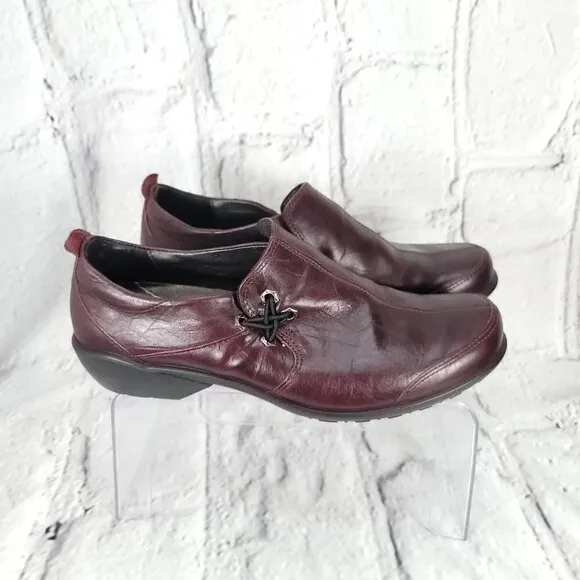 ROMIKA Burgundy Womens Sz 8-8.5 Leather Slip On Loafers Academic Casual Comfort
