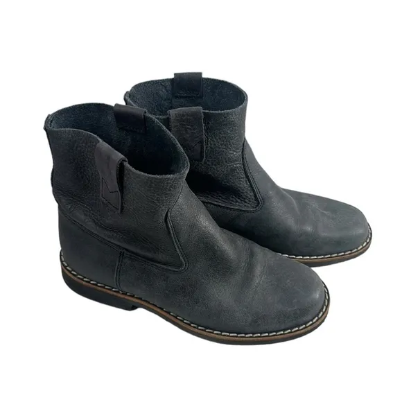 Roots Tribe Short Boots Dark Grey nubuck leather booties soft pull on sz 7