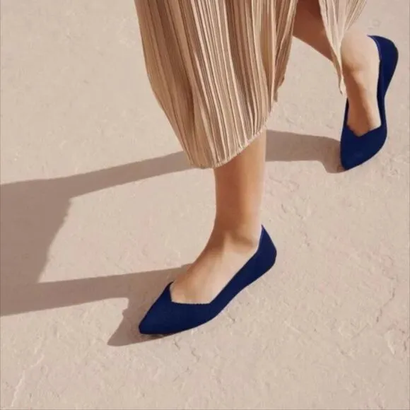 ROTHY'S &quot;The Point&quot; in Maritime Navy Blue Pointed Toe Flats Size 7 US