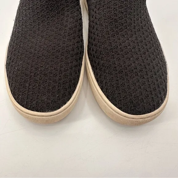 Rothy’s Black Honeycomb Slip On Sneakers Size 9 FLAWS