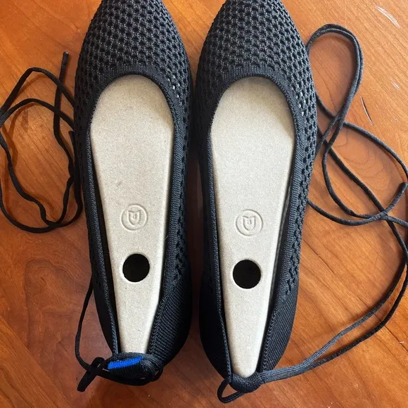 Rothy’s Black Pointed-Toe Lace-Up Flats - Size 10.5