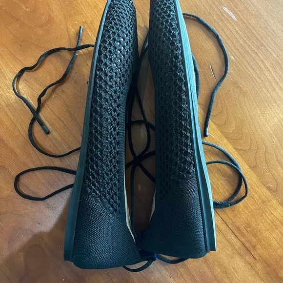 Rothy’s Black Pointed-Toe Lace-Up Flats - Size 10.5