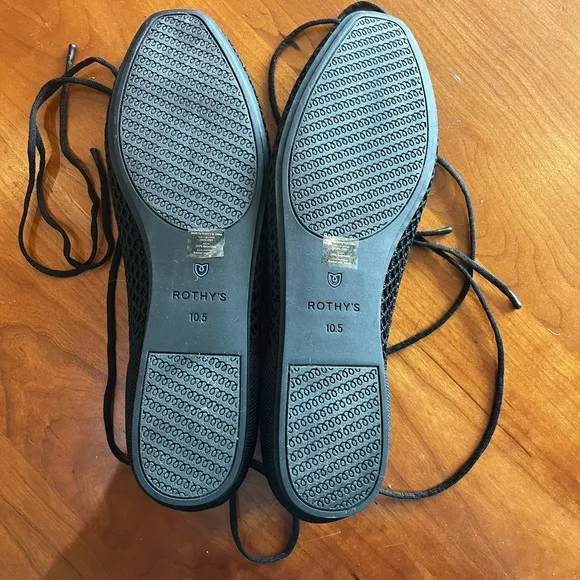 Rothy’s Black Pointed-Toe Lace-Up Flats - Size 10.5