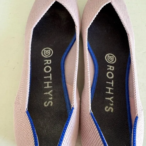 Rothy’s light mauve pink pointed flats size 7.