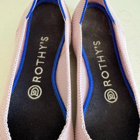 Rothy’s light mauve pink pointed flats size 7.