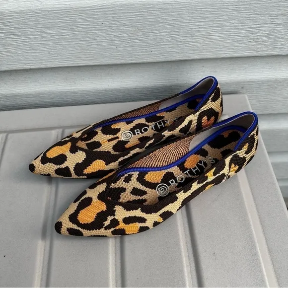 Rothy’s Pointed Toe Flats Big Cat Print Rare Color Casual Comfort Size 5.5 Women