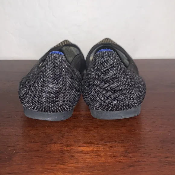 ROTHY’S SIZE 8.5 GORGEOUS POINTED TOE SLIP ON FLATS
