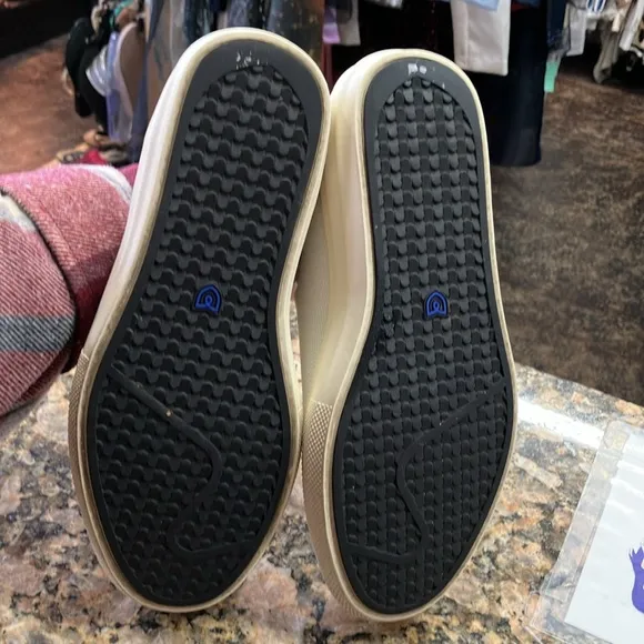 Rothy’s the city slip on washable sneakers women’s size 8 men’s size 6.5