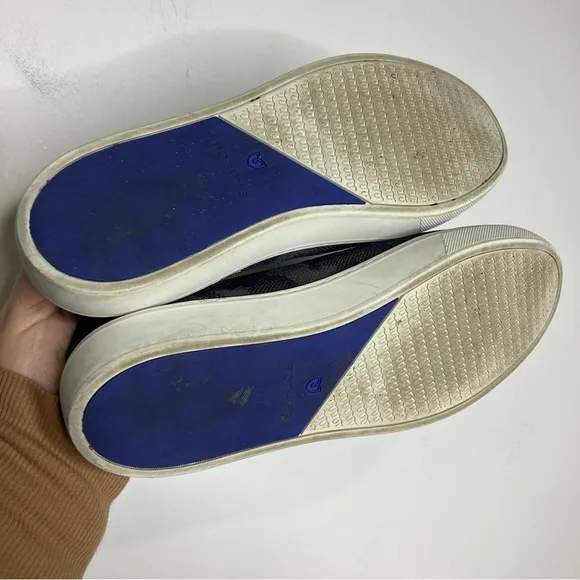 Rothy’s the original slip on sneakers dark gray camo pattern size 9.5