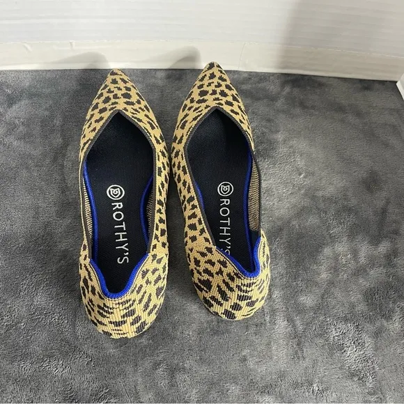 Rothys The Point Leopard Print Flats Womens Size 8.5 Retired Lightweight Comfort