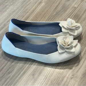 Rothys Womens Flats Size 9 Petal Square Toe Love Bird Cream White