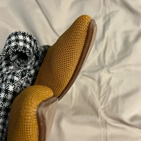 Rothy's Women's Mustard and Black Flats