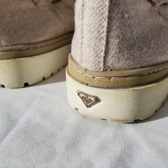 ROXY &quot;Zurich&quot; Wool Boots Women's Faux Fur Ankle Lace up fluffy Boots, size 7.5