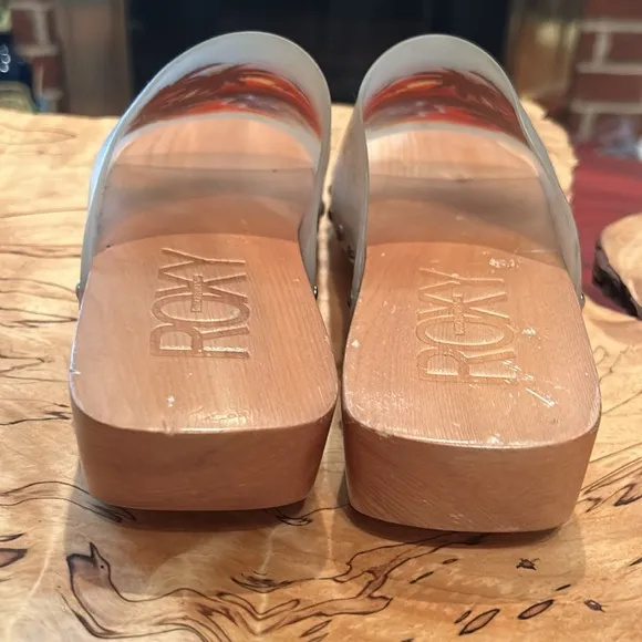Roxy rare vintage wooden Hawaiian clogs
