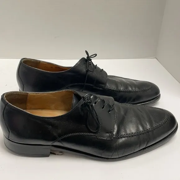 Saks Fifth Ave leather Thomas loafers