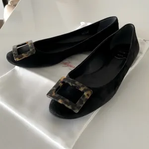 SALE! Roger Vivier Black Suede Ballet Flats w/ Tortoise Logo