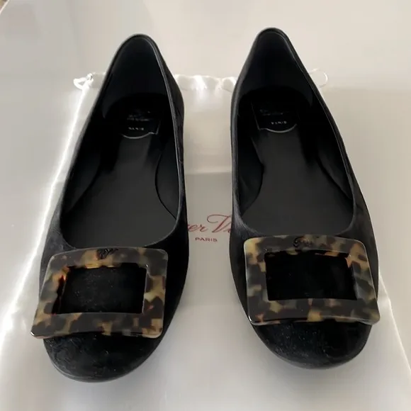 SALE! Roger Vivier Black Suede Ballet Flats w/ Tortoise Logo