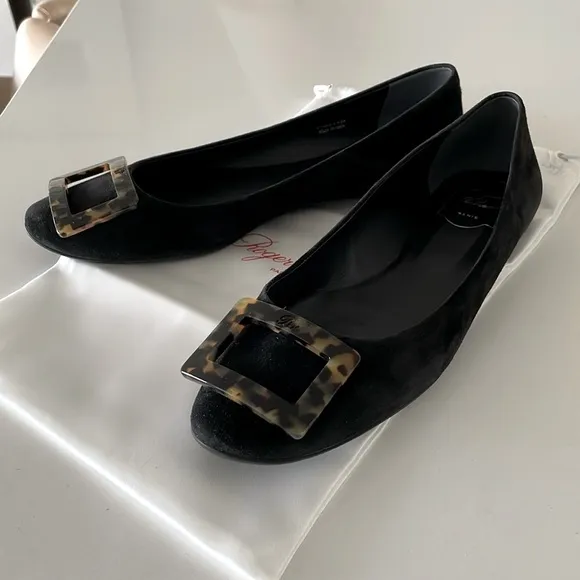 SALE! Roger Vivier Black Suede Ballet Flats w/ Tortoise Logo