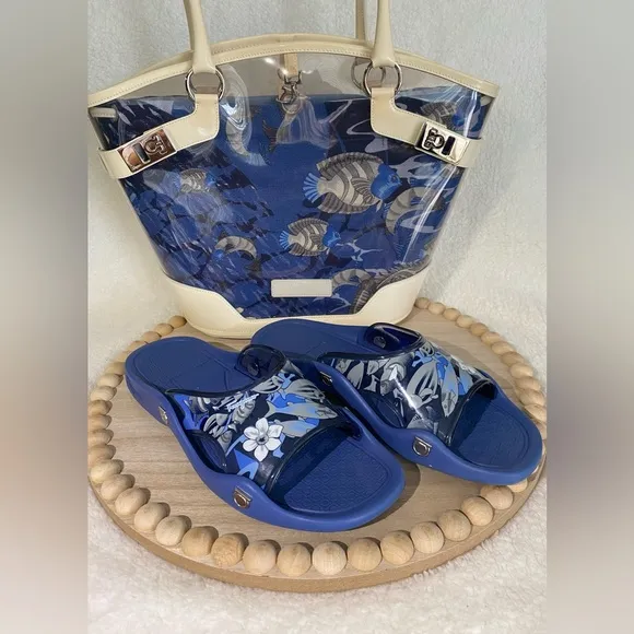 SALVATORE FERRAGAMO - 9 U.S. - Blue Mules
