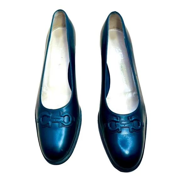 Salvatore Ferragamo Delicious Loafers Calf Leather Very Dark Black Blue 9.5AA