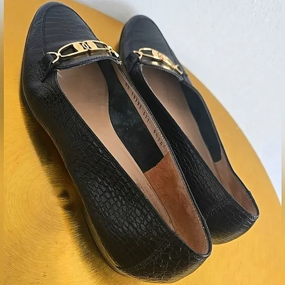 Salvatore Ferragamo Embossed Leather Animal Print Loafers For Women Size 9.5AA🌴