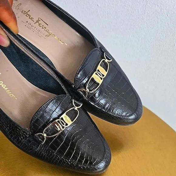 Salvatore Ferragamo Embossed Leather Animal Print Loafers For Women Size 9.5AA🌴