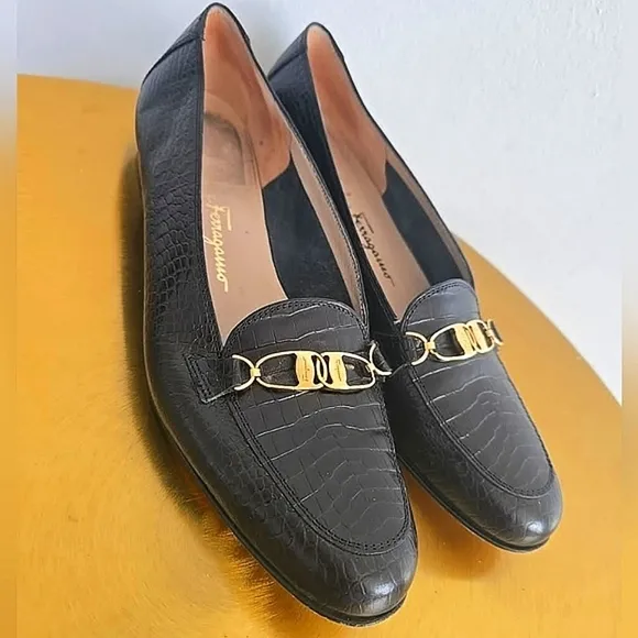 Salvatore Ferragamo Embossed Leather Animal Print Loafers For Women Size 9.5AA🌴