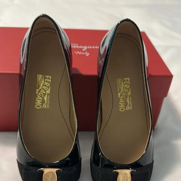 Salvatore Ferragamo Kids Black Flats
