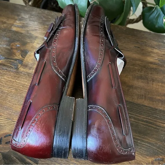 Salvatore Ferragamo LUCAS Wing Tip  Burgundy Leather Tasseled Kiltie Loafers 8 D
