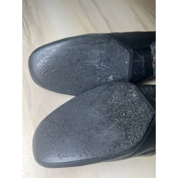 Salvatore Ferragamo Men's Size 9‎ Black Leather Loafers Gold Detail