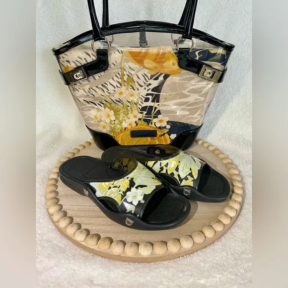 Salvatore Ferragamo - U.S. Size 9 - Black &amp; Yellow Mules