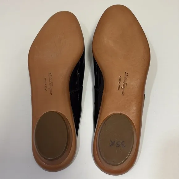 Salvatore Ferragamo Women's Black Patent Leather Flats size 9