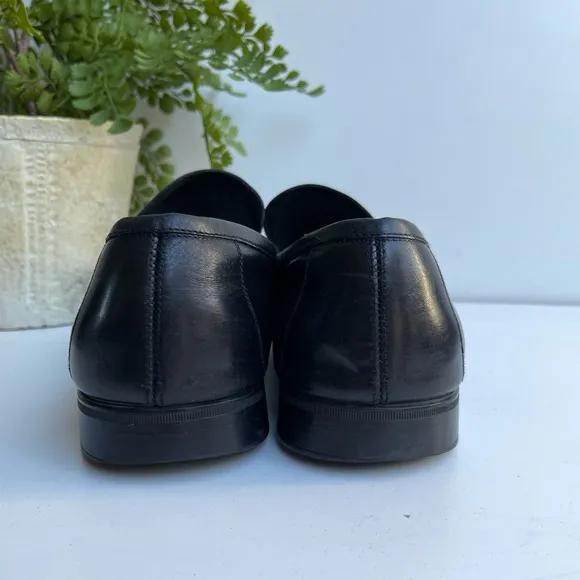 Salvatore Ferragamo🍂🍁black leather Loafers 7.5