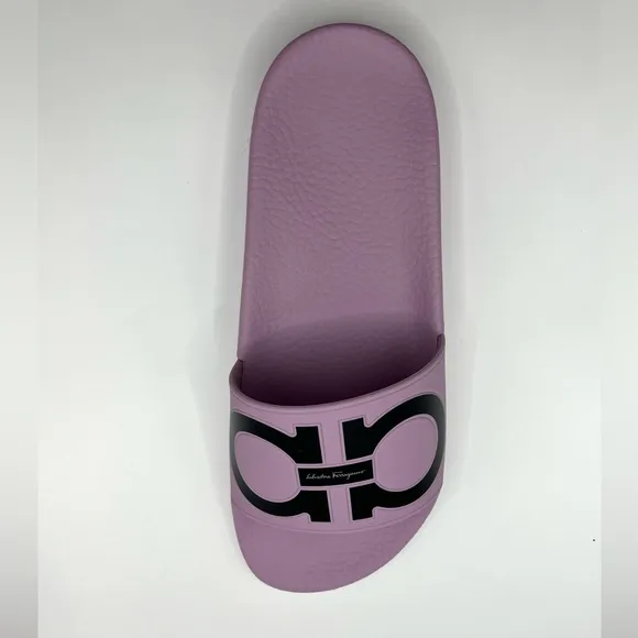 Salvatore Ferragamo “Groove 2 Gancini” Slides – Lilac 💜✨