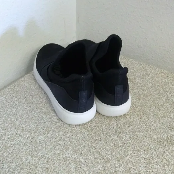 Sam Edelman Black Mesh Elastic Slip On Sneakers