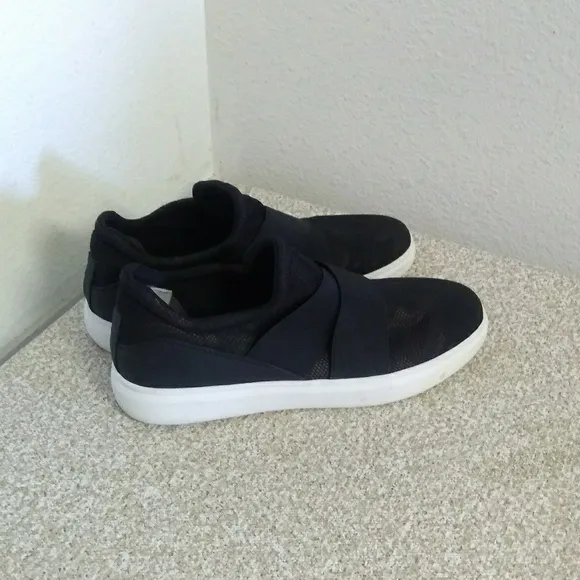 Sam Edelman Black Mesh Elastic Slip On Sneakers